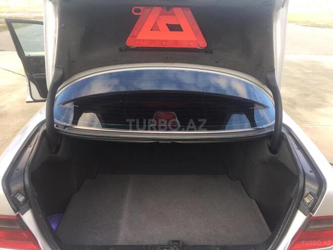 Mercedes E 240 1998, 287,000 km - 2.4 l - Sumqayıt