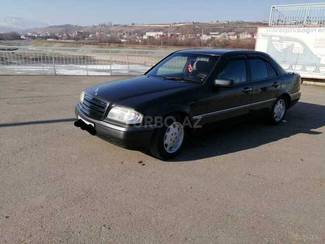 Mercedes C 220 1994, 565,000 km - 2.2 l - Quba