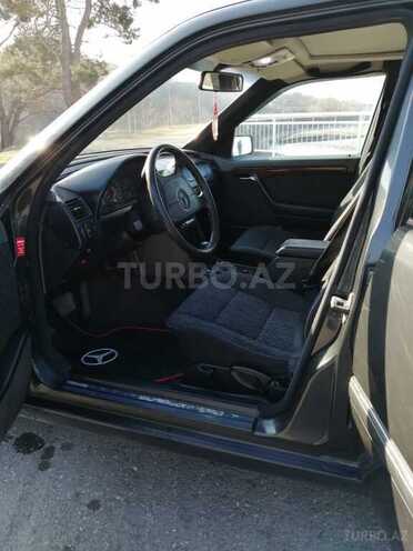 Mercedes C 220 1994, 565,000 km - 2.2 l - Quba