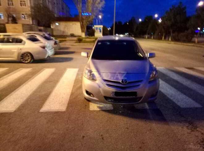 Toyota Yaris 2008, 180,000 km - 1.3 l - Sumqayıt