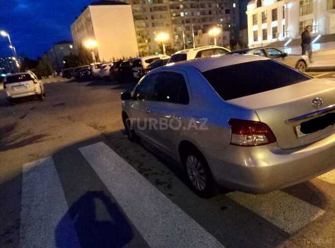 Toyota Yaris 2008, 180,000 km - 1.3 l - Sumqayıt