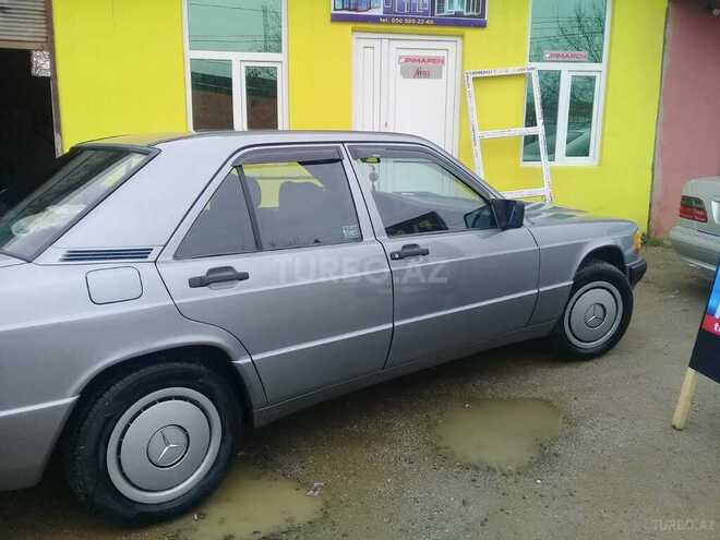 Mercedes 190 1992, 38,000 km - 1.8 l - Masallı