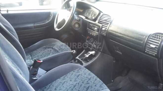 Opel Zafira 1999, 299,000 km - 1.8 л - Sumqayıt