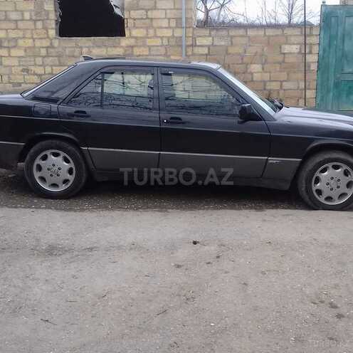 Mercedes 190 1994, 250,000 km - 1.8 l - Quba