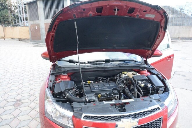 Chevrolet Cruze 2014, 136,000 km - 1.4 л - Bakı