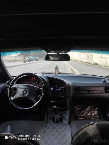 BMW 316 1993, 245,000 km - 1.6 л - Bakı