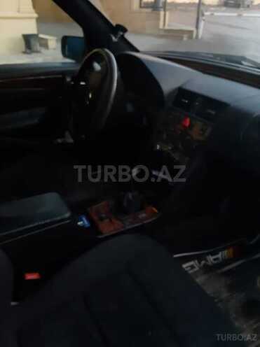 Mercedes C 200 1999, 256,547 km - 2.0 l - Bakı