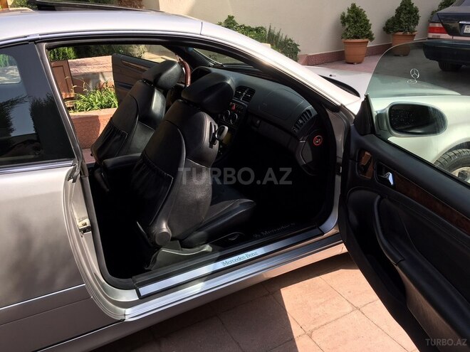 Mercedes CLK 320 2000, 174,300 km - 3.2 l - Bakı