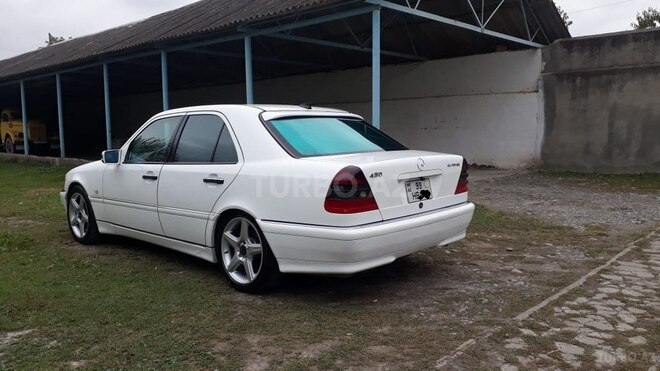 Mercedes C 240 1999, 210,000 km - 2.4 л - Qəbələ
