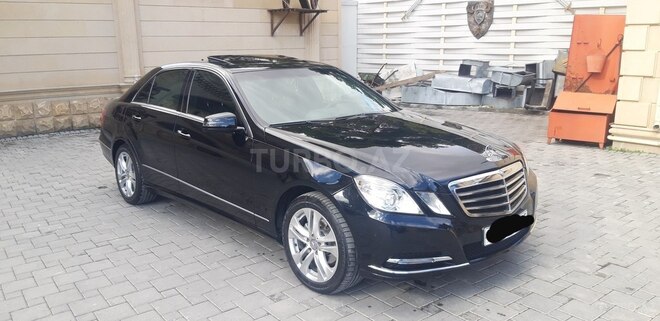 Mercedes E 220 2010, 247,500 km - 2.2 l - Bakı