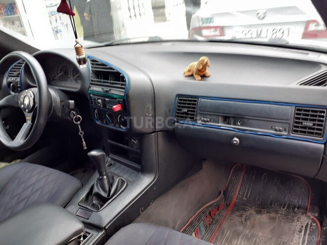 BMW 320 1991, 232,323 km - 2.0 l - Bakı