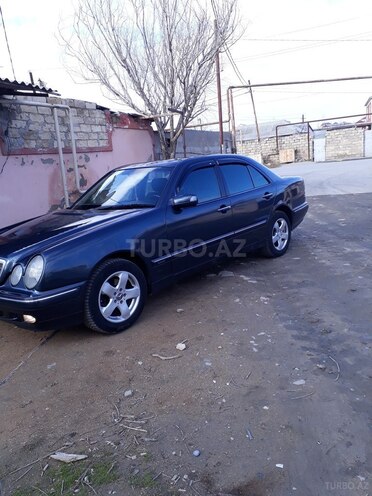 Mercedes E 220 2001, 600,100 km - 2.2 l - Bakı