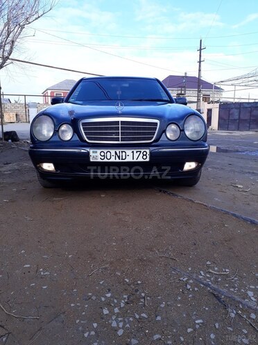 Mercedes E 220 2001, 600,100 km - 2.2 l - Bakı