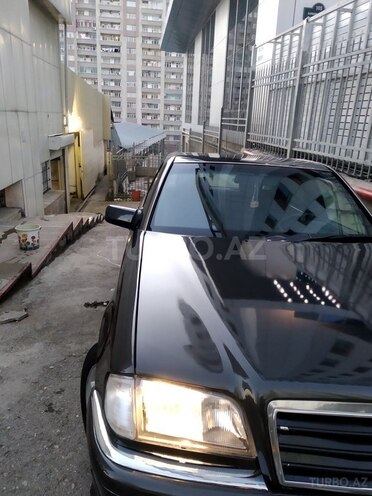 Mercedes C 220 1994, 123,456 km - 2.2 l - Bakı
