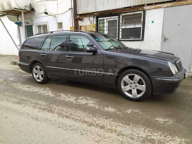 Mercedes E 240 2001, 287,236 km - 2.6 l - Bakı
