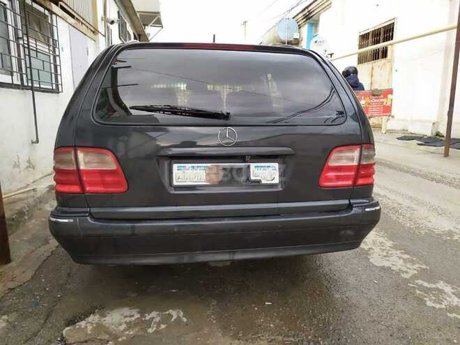 Mercedes E 240 2001, 287,236 km - 2.6 l - Bakı
