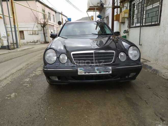 Mercedes E 240 2001, 287,236 km - 2.6 l - Bakı