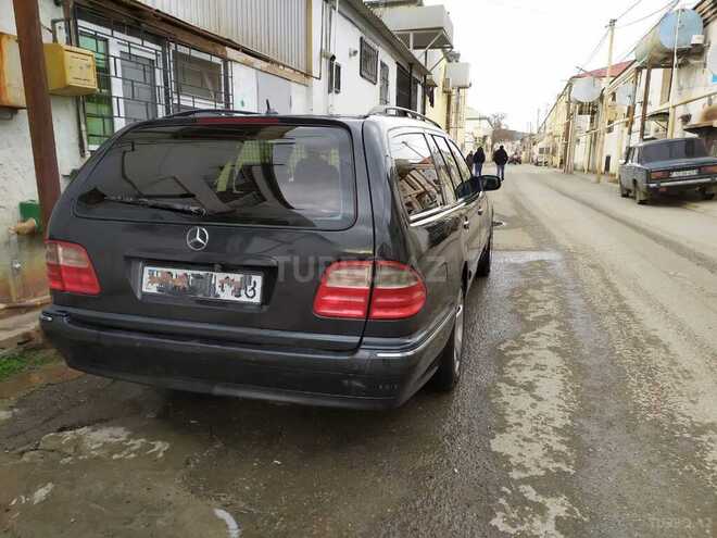 Mercedes E 240 2001, 287,236 km - 2.6 l - Bakı
