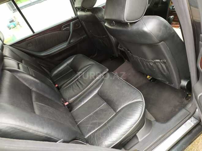 Mercedes E 240 2001, 287,236 km - 2.6 l - Bakı