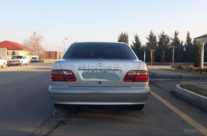 Mercedes E 240 2000, 222,300 km - 2.6 l - Şəmkir