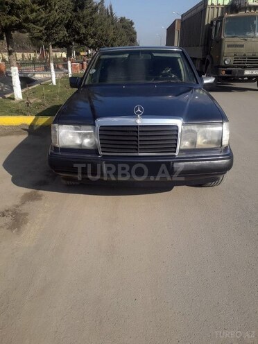 Mercedes E 200 1992, 327,000 km - 2.0 l - Beyləqan