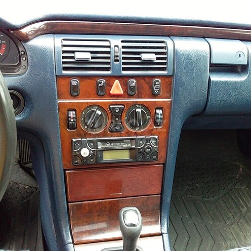 Mercedes E 230 1995, 400,004 km - 0.5 l - Bakı