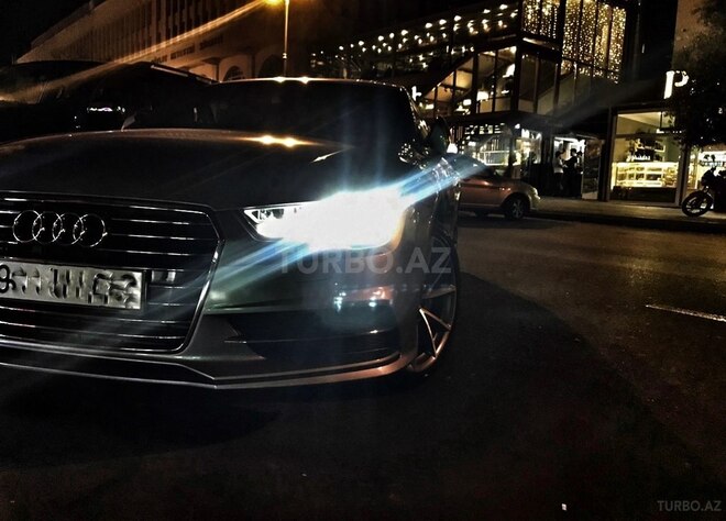 Audi A7 2015, 72,000 km - 0.2 л - Bakı
