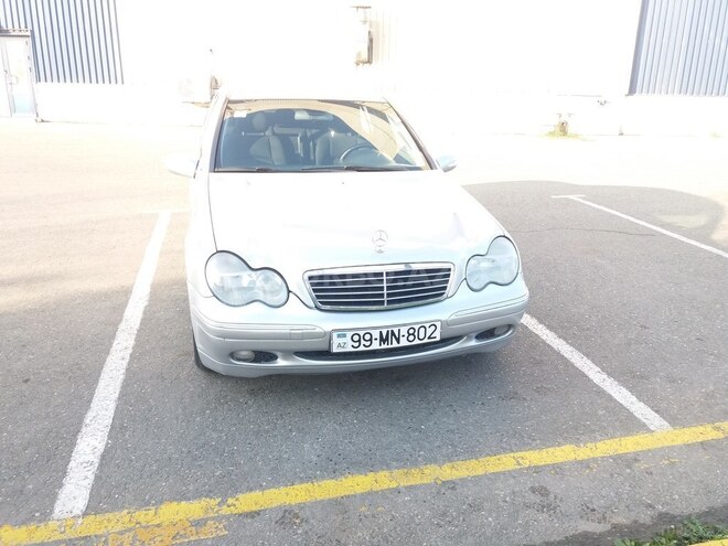 Mercedes C 240 2000, 287,900 km - 2.4 л - Bakı