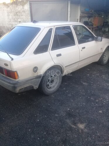 Ford Escort 1986, 2,253,267 km - 1.8 l - Bakı