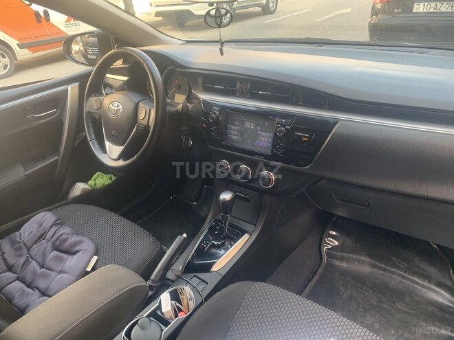 Toyota Corolla 2014, 97,800 km - 1.6 л - Bakı