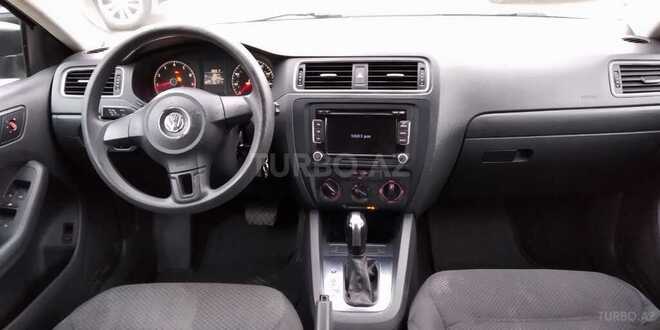 Volkswagen Jetta 2014, 12,888 km - 5.1 l - Quba