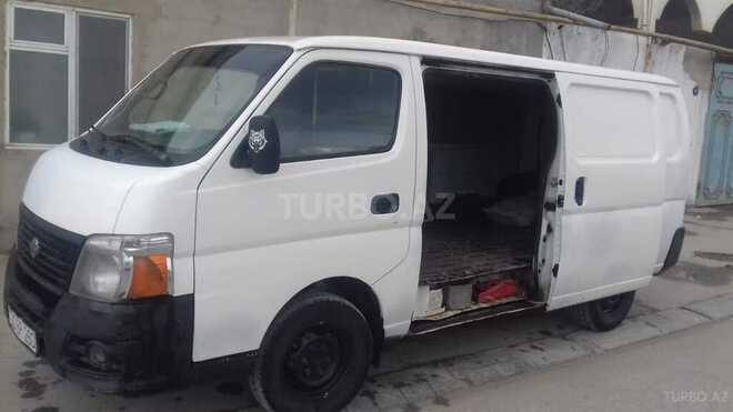 Nissan Urvan 2008, 290,000 km - 3.0 l - Bakı