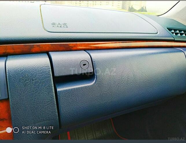 Mercedes E 200 1998, 252,000 km - 2.0 l - Bakı
