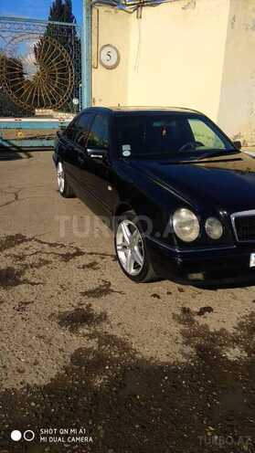 Mercedes E 240 1998, 385,000 km - 2.4 l - Bakı