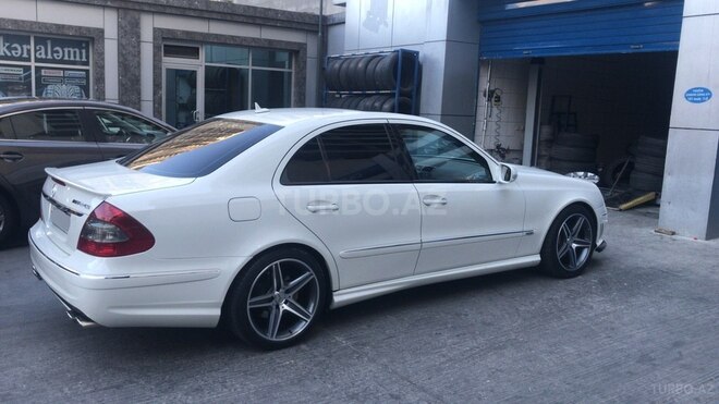 Mercedes E 350 2006, 157,000 km - 3.5 l - Bakı