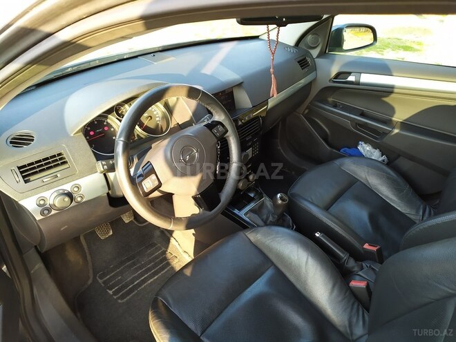 Opel Astra 2009, 195,300 km - 1.7 l - Bakı
