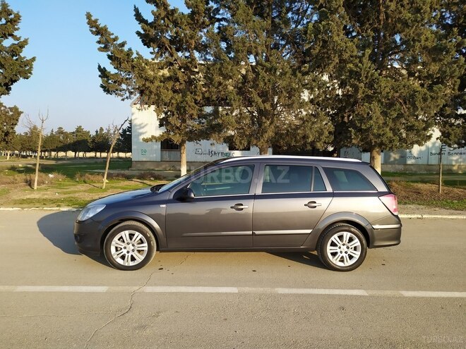 Opel Astra 2009, 195,300 km - 1.7 l - Bakı