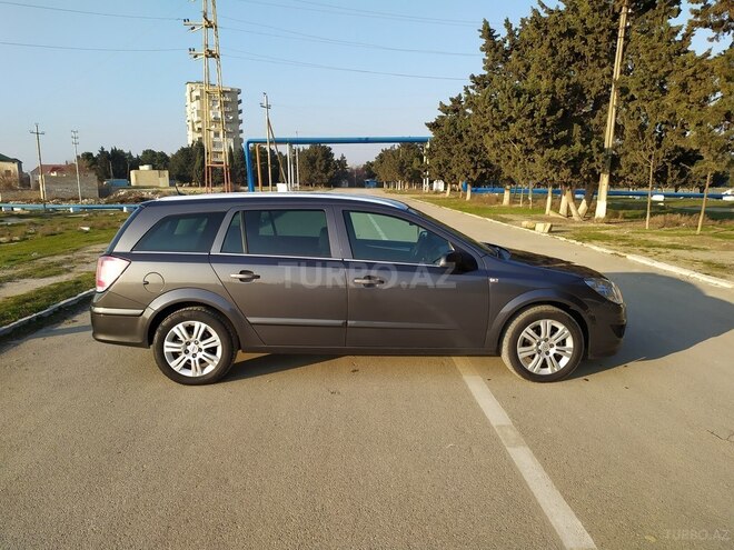 Opel Astra 2009, 195,300 km - 1.7 l - Bakı