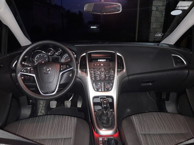 Opel Astra 2012, 155,000 km - 1.3 l - Bakı