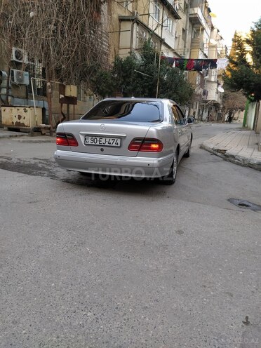 Mercedes E 240 1999, 550,000 km - 2.4 l - Bakı