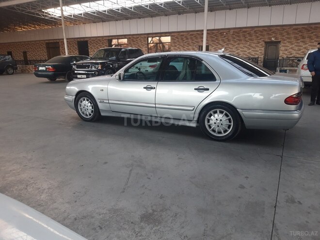Mercedes E 280 1999, 167,044 km - 2.8 l - Gəncə