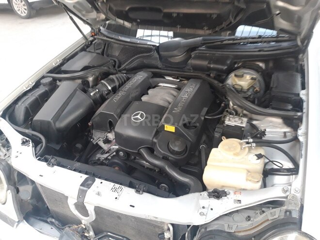 Mercedes E 280 1999, 167,044 km - 2.8 l - Gəncə