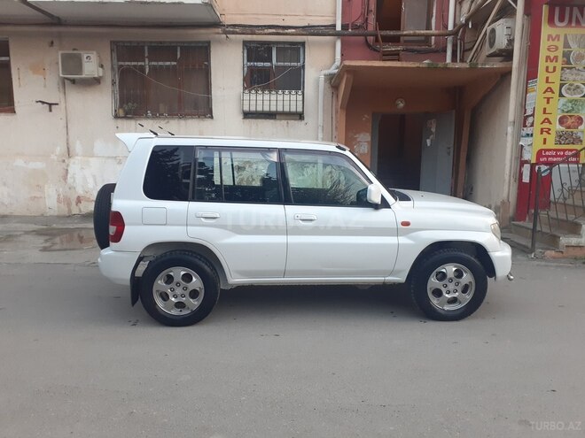 Mitsubishi Pajero io 2000, 277,200 km - 2.0 l - Bakı