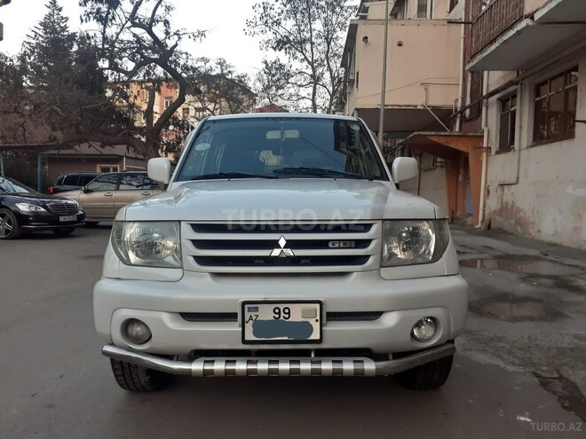 Mitsubishi Pajero io 2000, 277,200 km - 2.0 l - Bakı