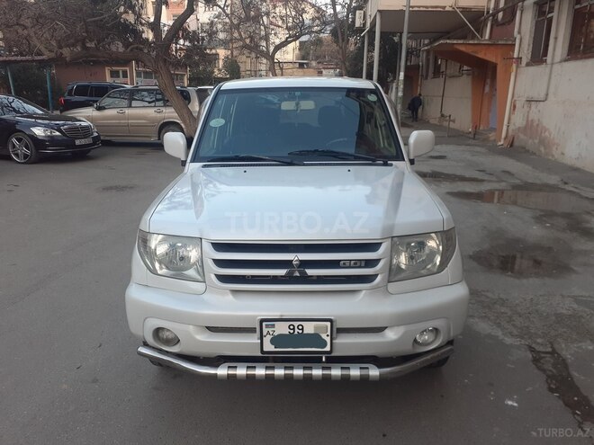 Mitsubishi Pajero io 2000, 277,200 km - 2.0 l - Bakı