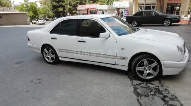 Mercedes E 200 1998, 311,999 km - 2.0 л - Bakı