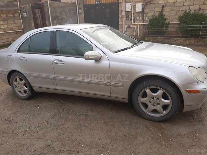 Mercedes C 240 2001, 324,000 km - 2.6 л - Bakı