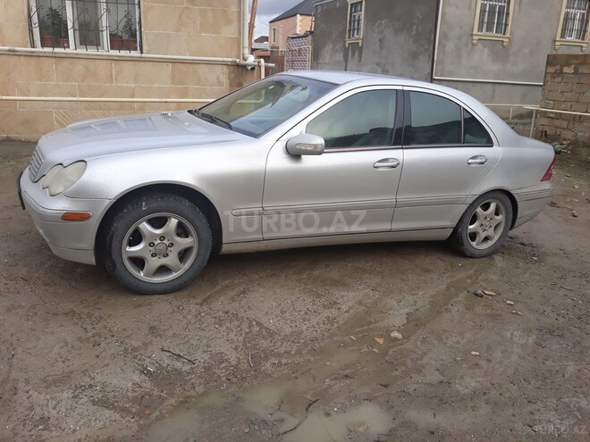 Mercedes C 240 2001, 324,000 km - 2.6 л - Bakı