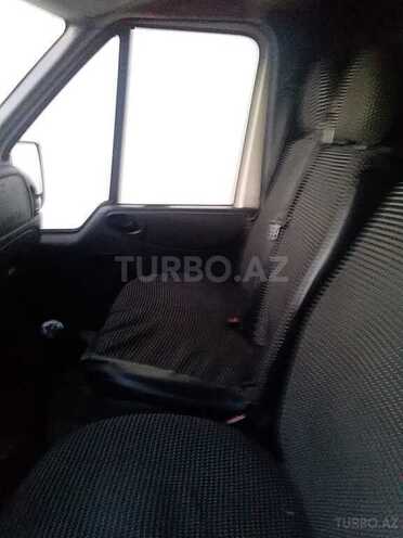 Ford Transit 2002, 380,000 km - 2.2 л - Ucar