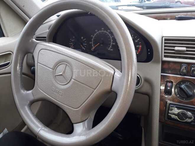 Mercedes C 230 1999, 198,000 km - 2.3 l - Bakı